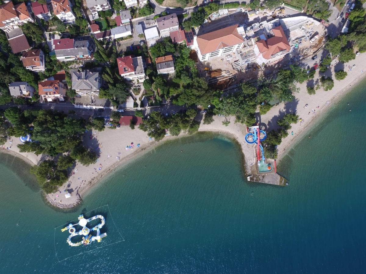 Depadansa Lisette Hotell Crikvenica Exteriör bild