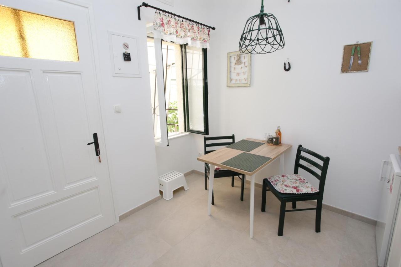 Depadansa Lisette Hotell Crikvenica Exteriör bild
