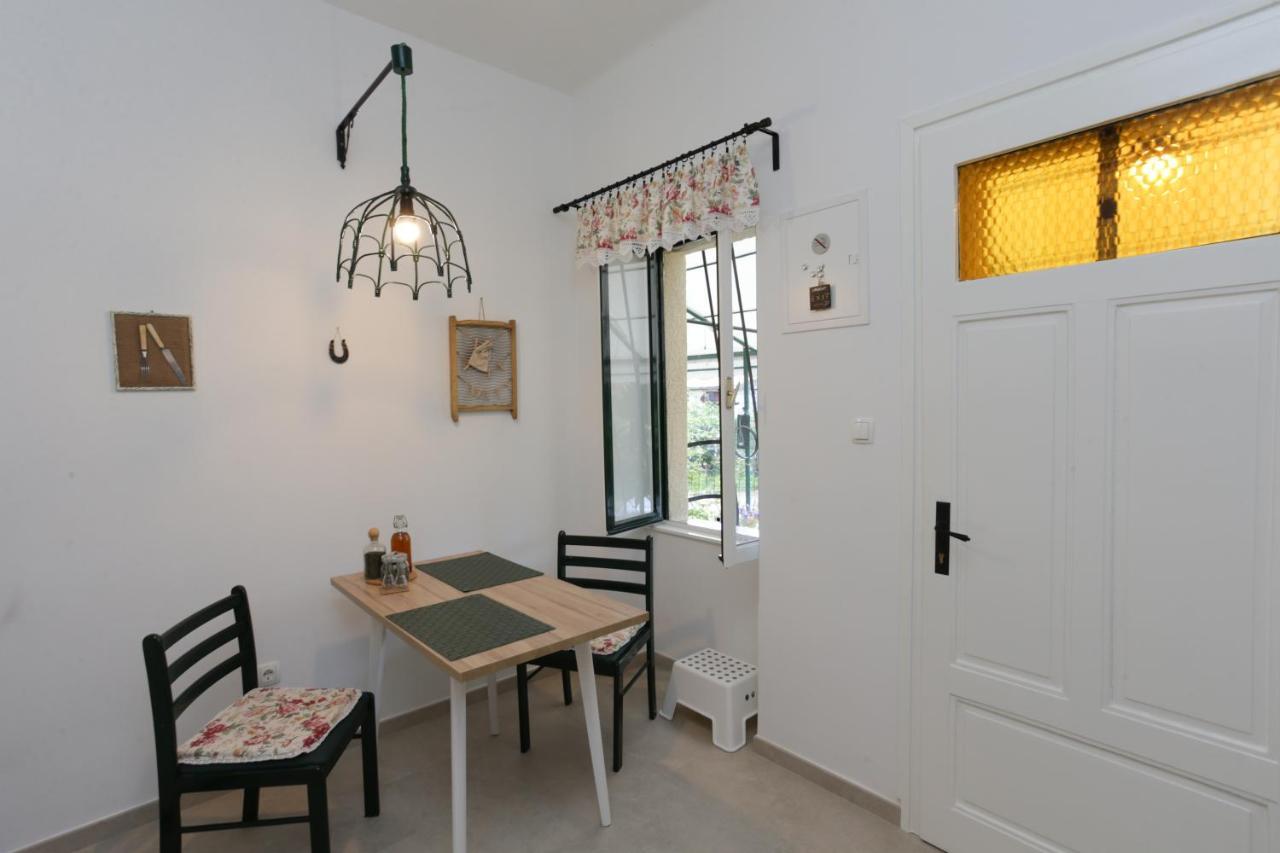Depadansa Lisette Hotell Crikvenica Exteriör bild